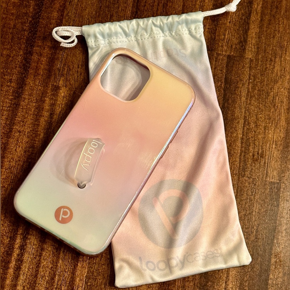 Loopy Case - iPhone 12/12 Pro (6.1" Screen) - Pearl Iridescent / Righty.